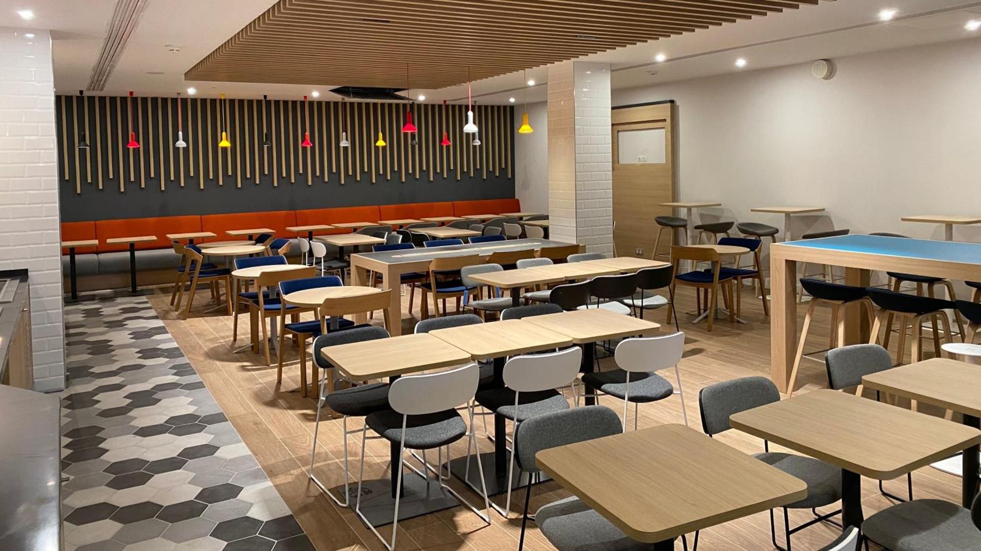 Holiday Inn Express - Nice - Grand Arenas Exterior foto